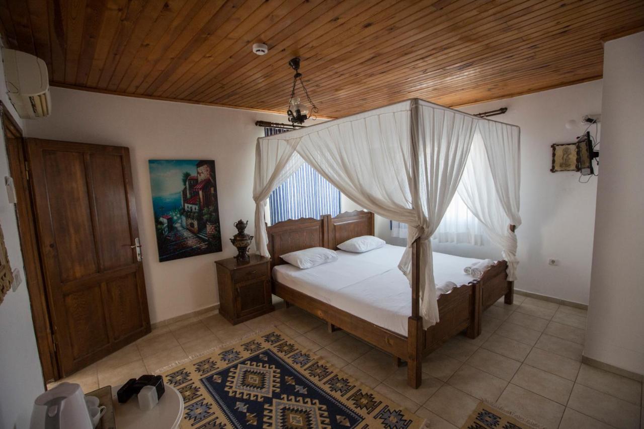 Ala Baykus Bed & Breakfast Alacati Exterior photo